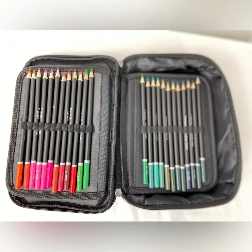 72 Color Pencils with Sharpening equipment‎ in a Zipper Pouch